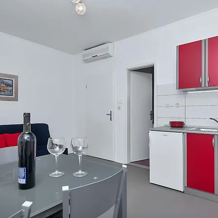 Apartments Smiljka Makarska Exterior photo